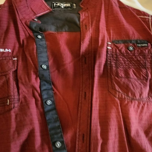 Noize dark red button-down t-shirt - XL - Picture 2 of 6